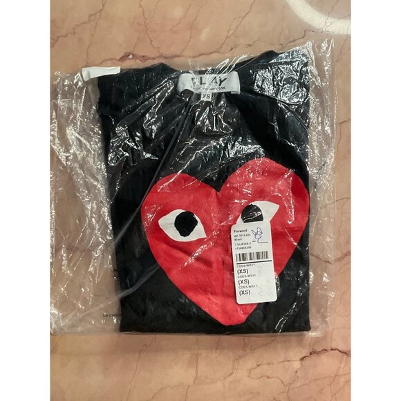 COMME DES GARCONS PLAY Womens Cotton Tee With Red Emblem in Black XSmall - Picture 8 of 14